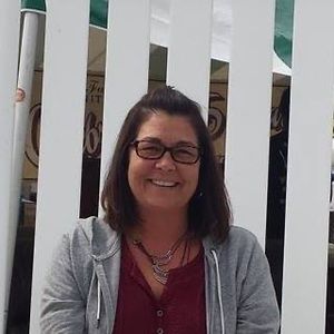 Meet your Posher, Debbie